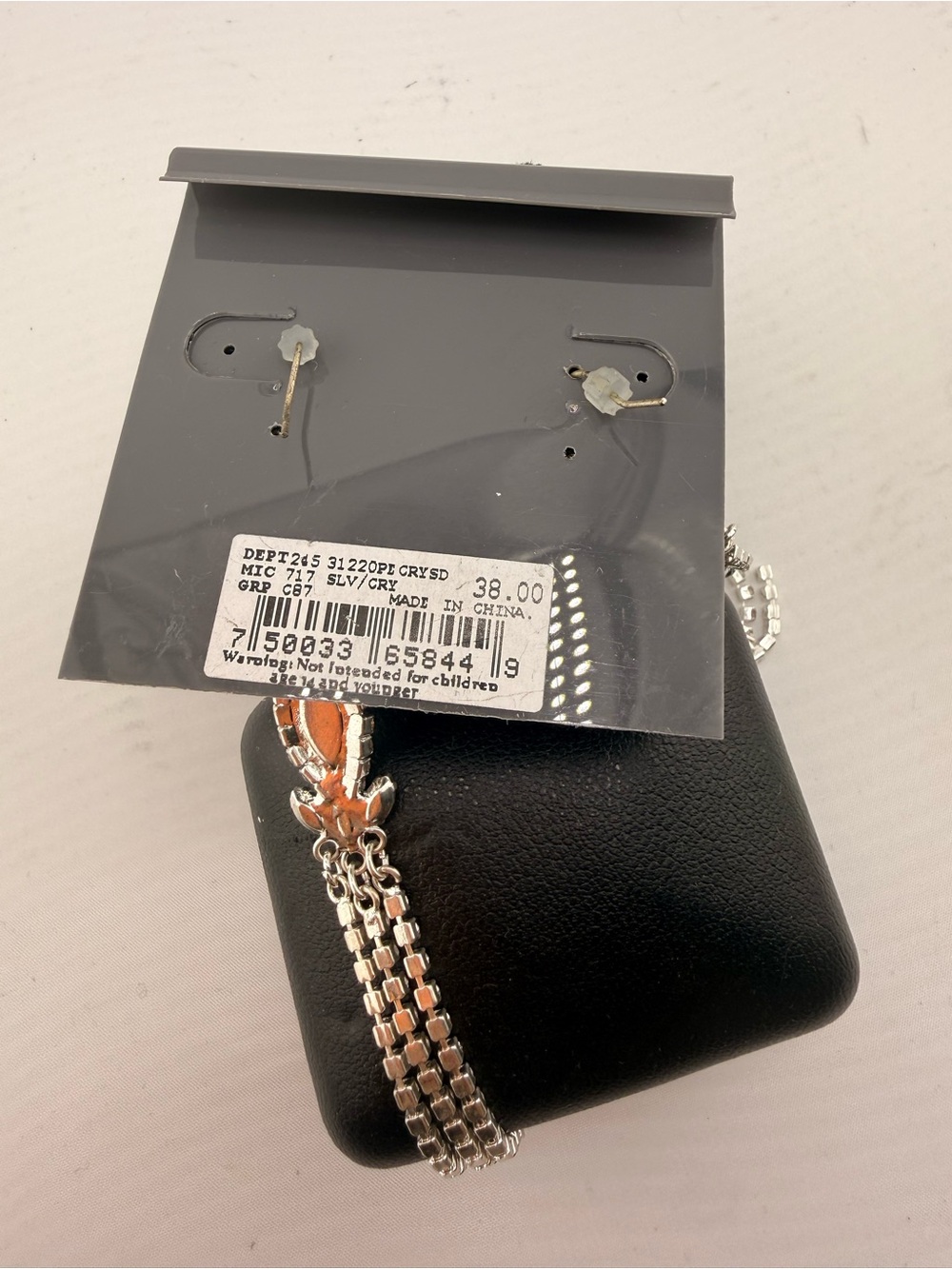 NWT Cezanne Silver Crystal Dangle Earrings - Picture 4 of 4